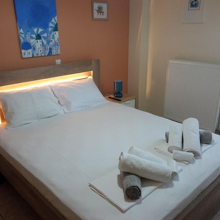 Sofia'S Garden Apartment Néa Péramos Екстериор снимка