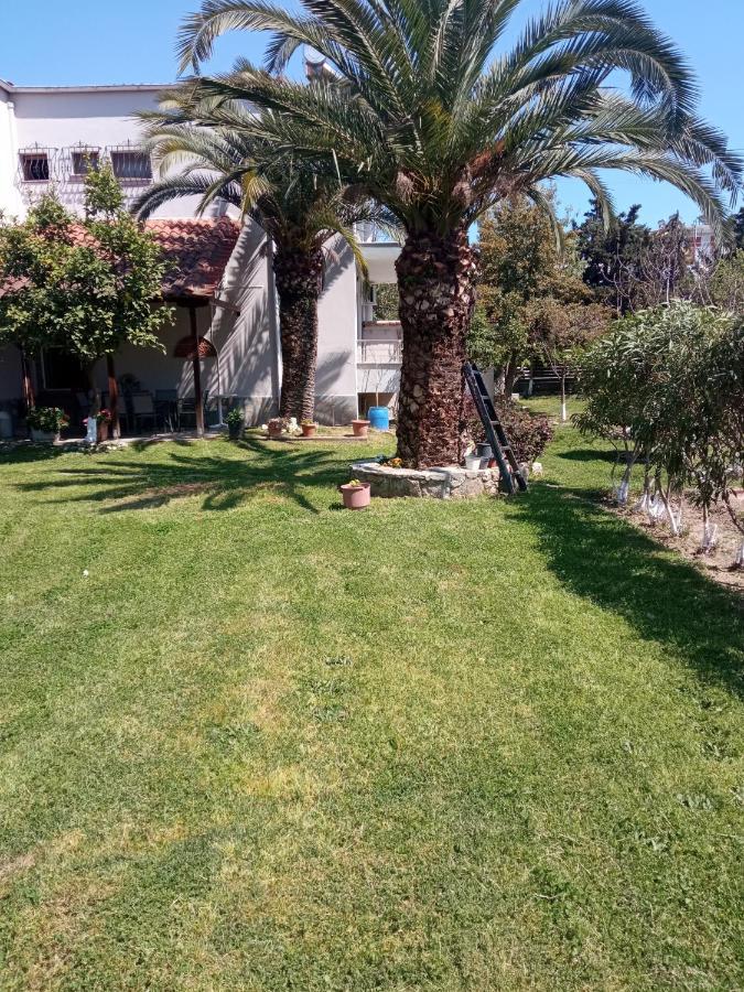 Sofia'S Garden Apartment Néa Péramos Екстериор снимка