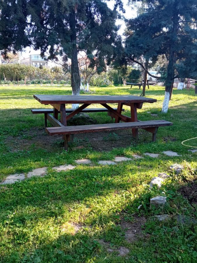 Sofia'S Garden Apartment Néa Péramos Екстериор снимка