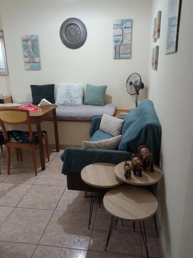 Sofia'S Garden Apartment Néa Péramos Екстериор снимка