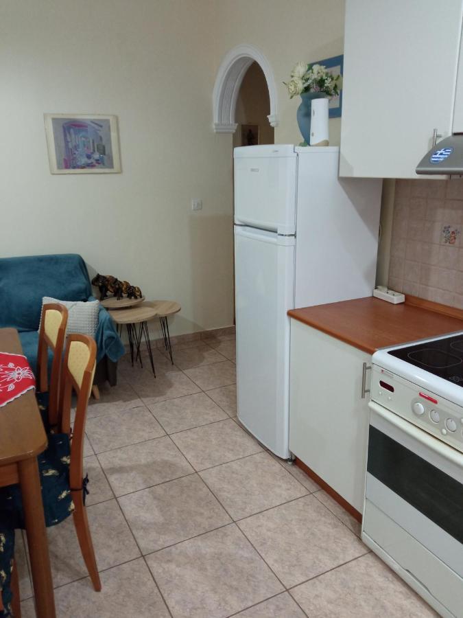 Sofia'S Garden Apartment Néa Péramos Екстериор снимка