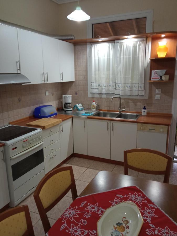 Sofia'S Garden Apartment Néa Péramos Екстериор снимка