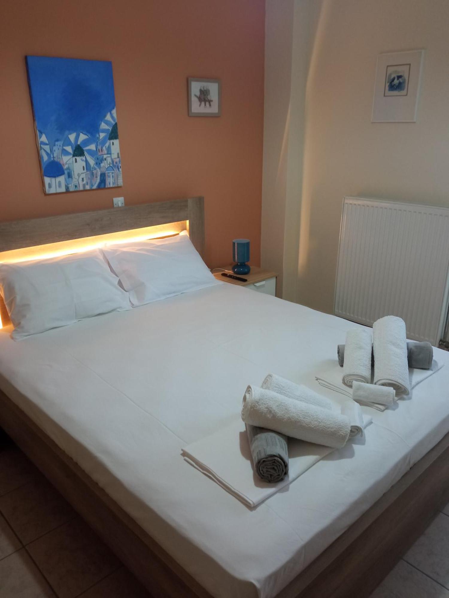 Sofia'S Garden Apartment Néa Péramos Екстериор снимка